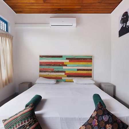 Groove House Hostels Коломбо Экстерьер фото