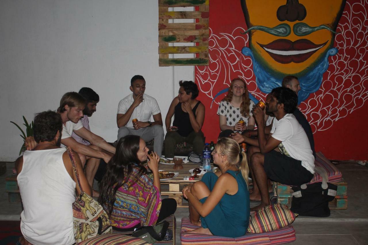 Groove House Hostels Коломбо Экстерьер фото