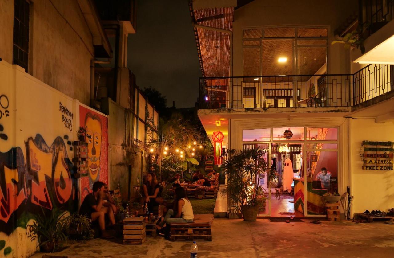 Groove House Hostels Коломбо Экстерьер фото