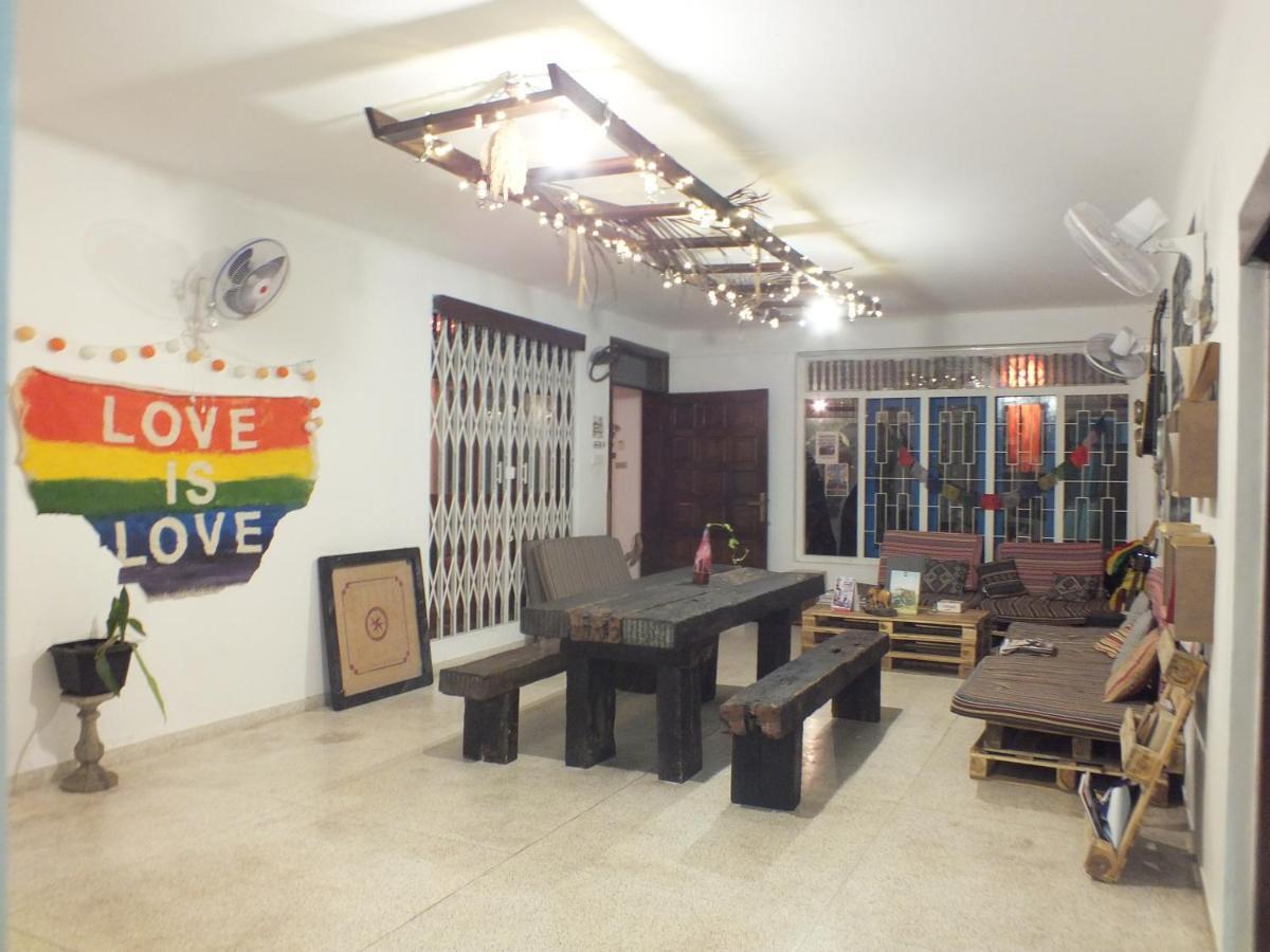Groove House Hostels Коломбо Экстерьер фото