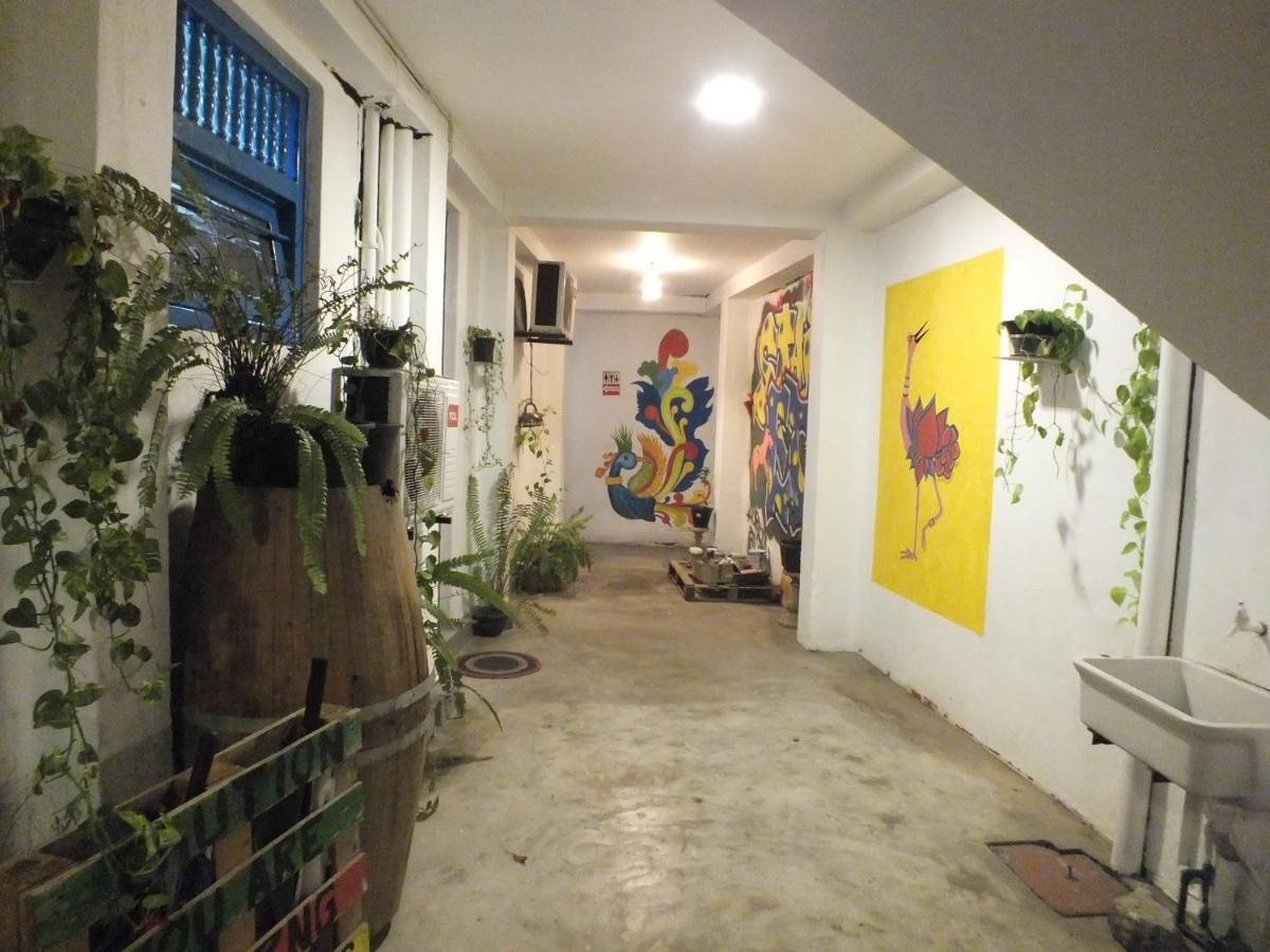 Groove House Hostels Коломбо Экстерьер фото