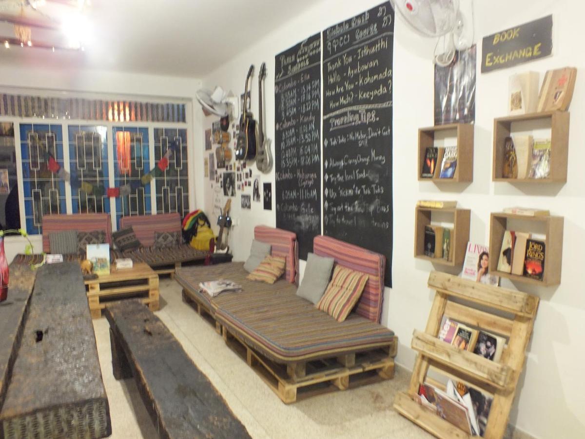 Groove House Hostels Коломбо Экстерьер фото