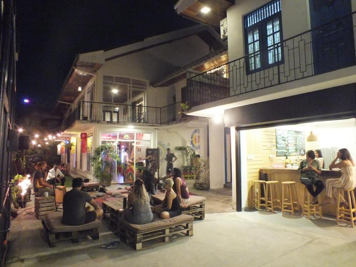 Groove House Hostels Коломбо Экстерьер фото
